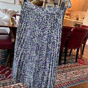 Floral, silk, and pleats skirt